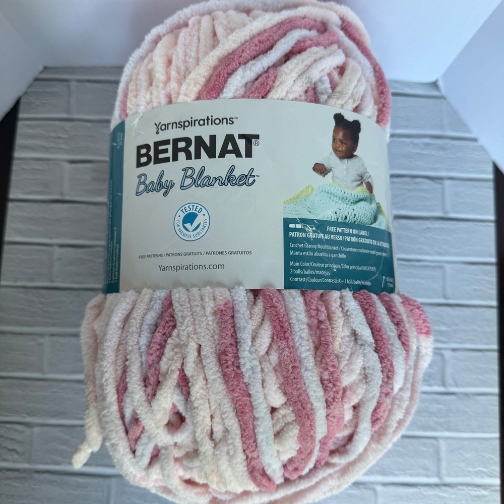 2 Bernat Baby Blanket Yarn Raspberry Kisses Pink White Super Bulky 10.5oz 220yds - Picture 2 of 7